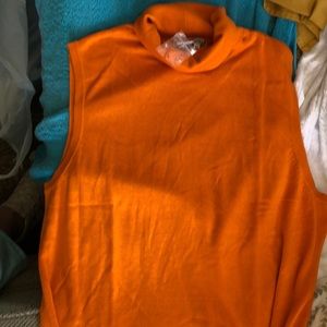 NWOT pumpkin sleeveless Wintersilks top